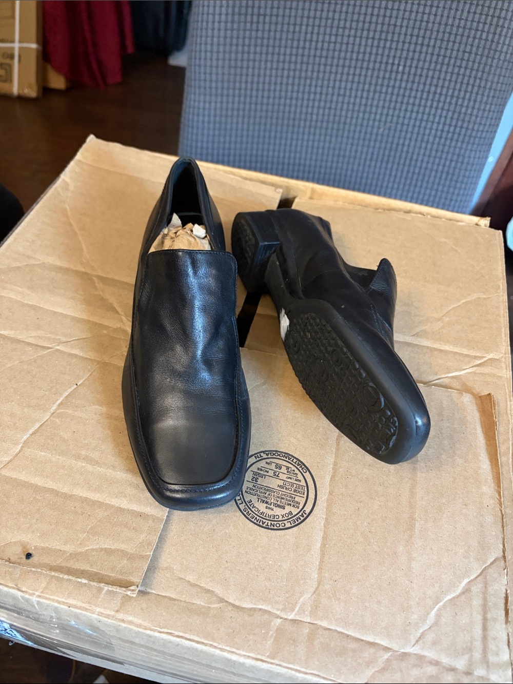 Women's Black Leather Slip-On Dress Shoes size Rockport size 6 never worn
